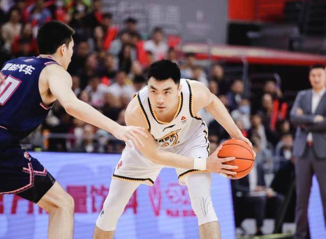 澳亚国际公司官网-沙尔克主场鏖战不敌，颓势难挽